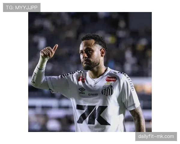 马尔基尼奥斯身价飙升，跻身后防线新一代巨星行列