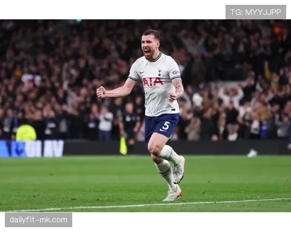 霍伊别尔持续展现惊人比赛强度，助力热刺逆转取得胜利